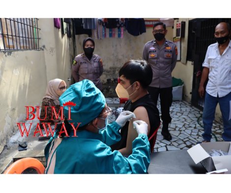 Polresta Vaksinasi Tahanan