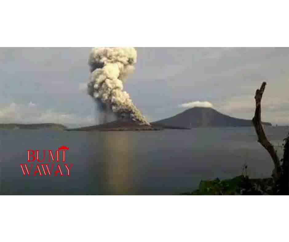 GUNUNG ANAK KRAKATAU ERUPSI