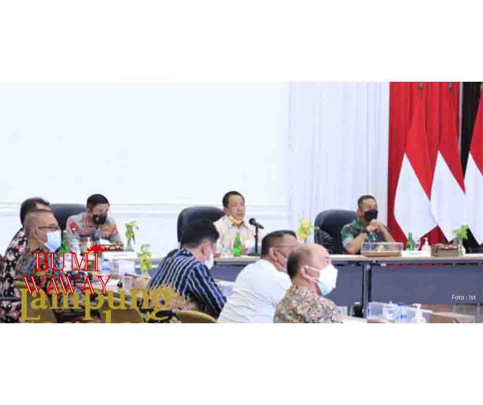 ARINAL PIMPIN RAPAT PENANGGULANGAN COVID 19