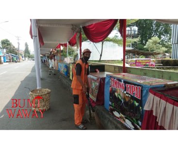 KELAYAKAN TEMPAT JUAL BELI TAKJIL DI JALAN SRIWIJAYA