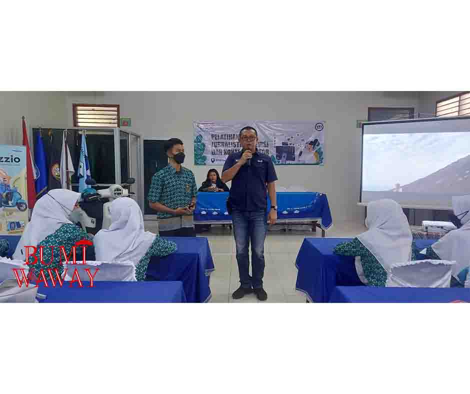 ORGANISASI IJTI BERI PELATIHAN JURNALISTIK TELEVISI KEPADA PELAJAR SMA