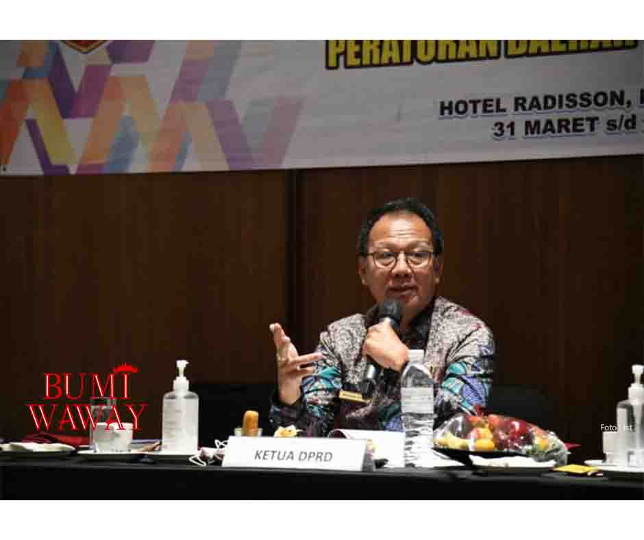 KETUA DPRD PROVINSI MINTA MAHASISWA MENYAMPAIKAN APRESIASI TIDAK REPRESIF