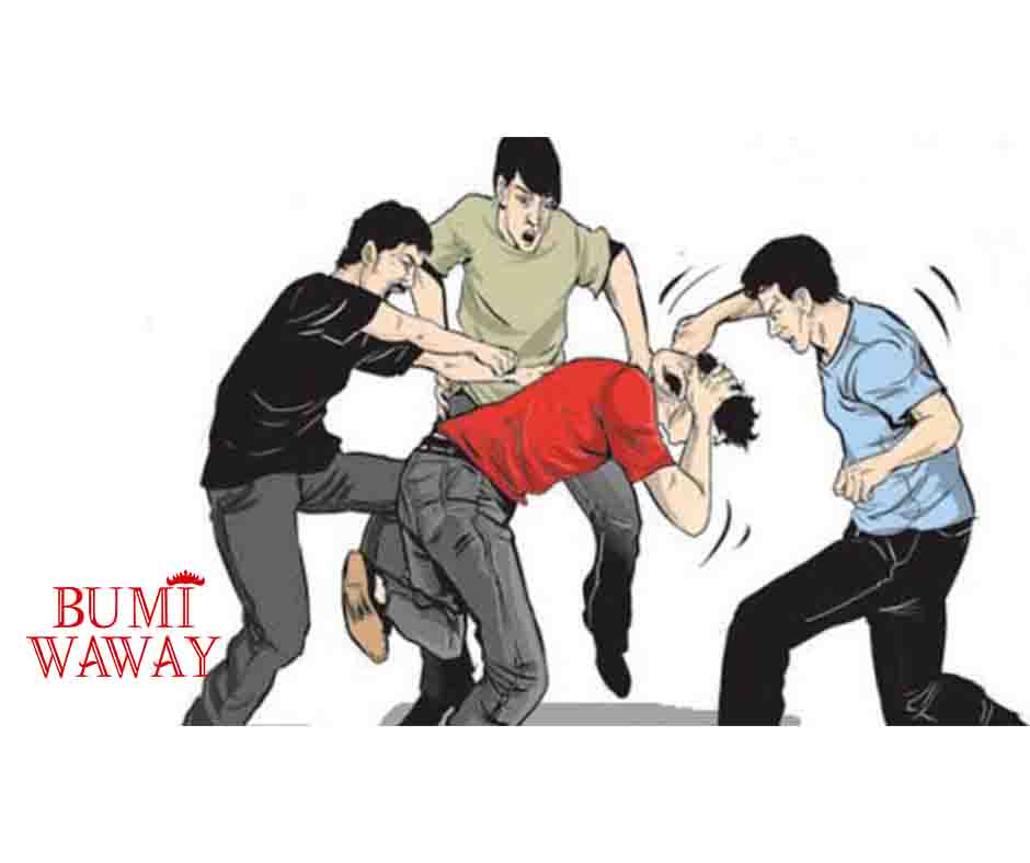 SEORANG ANGGOTA TNI DI KEROYOK HINGGA MENGALAMI LUKA TUSUK