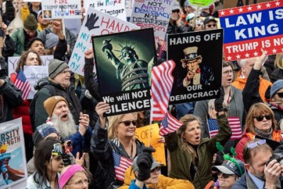 Ribuan Demonstran Anti-Trump Kembali Terjadi di Kota-Kota Besar AS