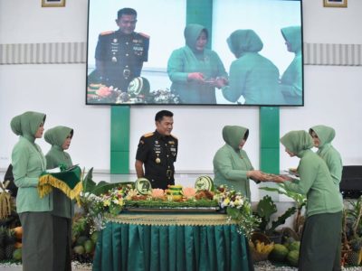 Hadiri HUT Ke-79 Persit KCK Tahun 2025, Danrem 043/Gatam Berharap Persit Mampu Meningkatkan Perannya