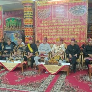 Dang Ike Gelar Silaturahmi Tokoh Adat Saibatin dan Pepadun: Perkuat Persatuan, Lestarikan Budaya Lampung