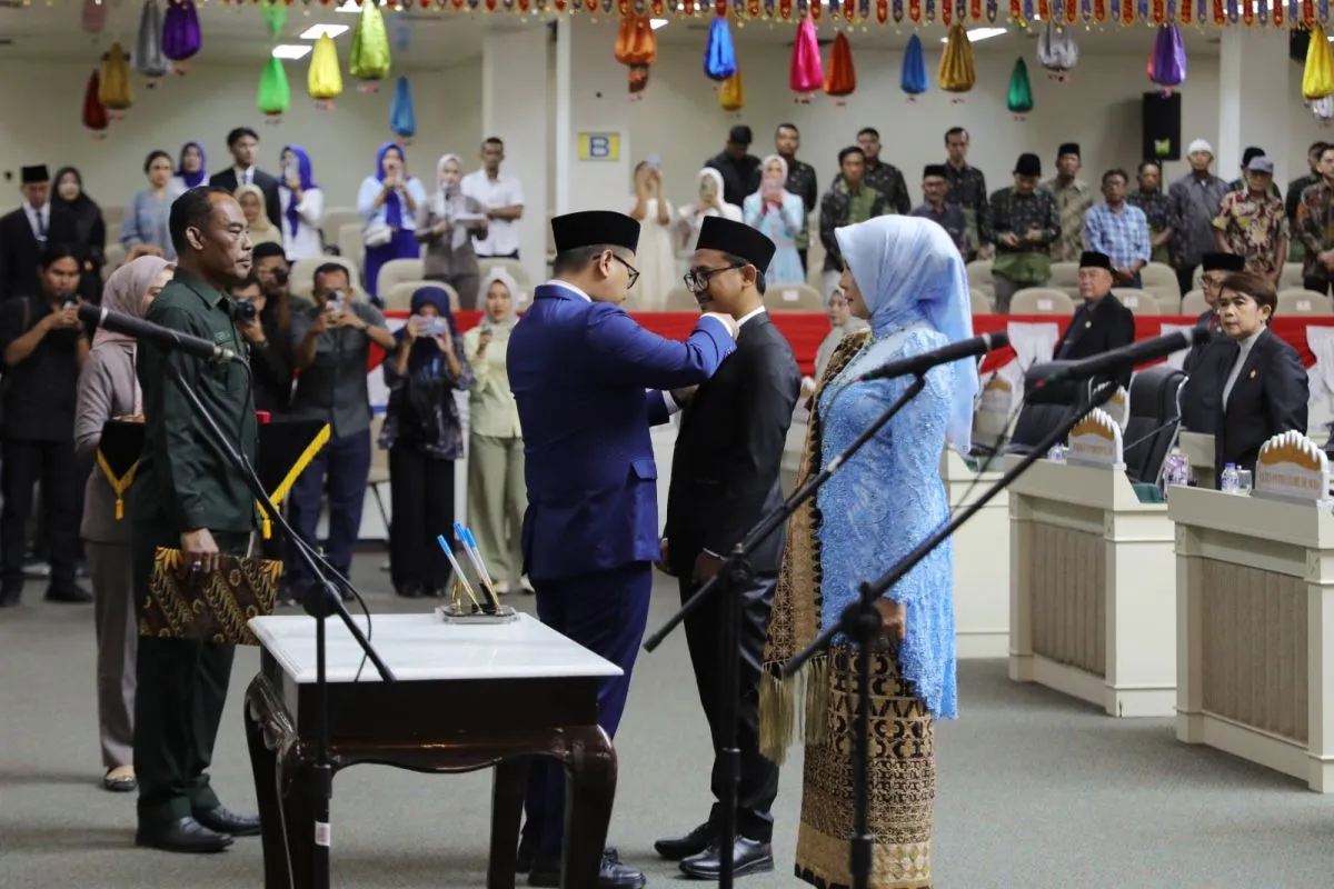 DPRD Lampung Lakukan Pelantikan Dua Anggota PAW untuk Masa Jabatan 2024-2029