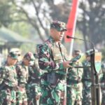 Danrem 043/Gatam Kobarkan Semangat Kontingen Balakrem dan Yonif 143/TWEJ di Pembukaan Lomba Binsat HUT Ke-1 Kodam XXI/Radin Inten
